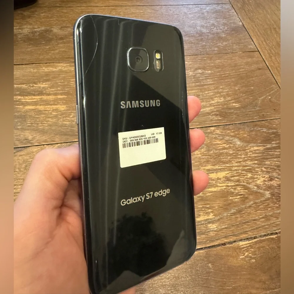 Samsung Galaxy S7 Edge Onyx Black 32GB Phone